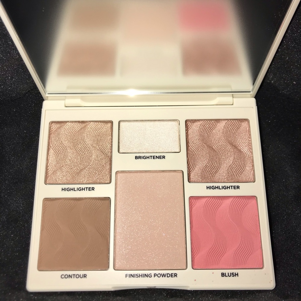 SOLD: Cover FX Perfector Face Palette
